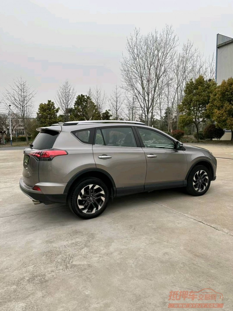 宿迁18年丰田RAV4荣放7
