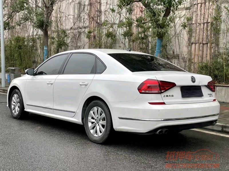 重庆17年大众帕萨特4
