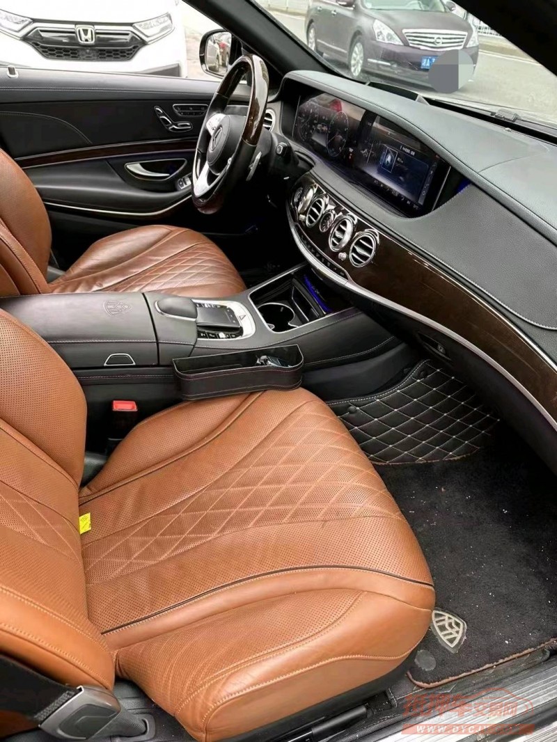 广州21年奔驰迈巴赫S级6