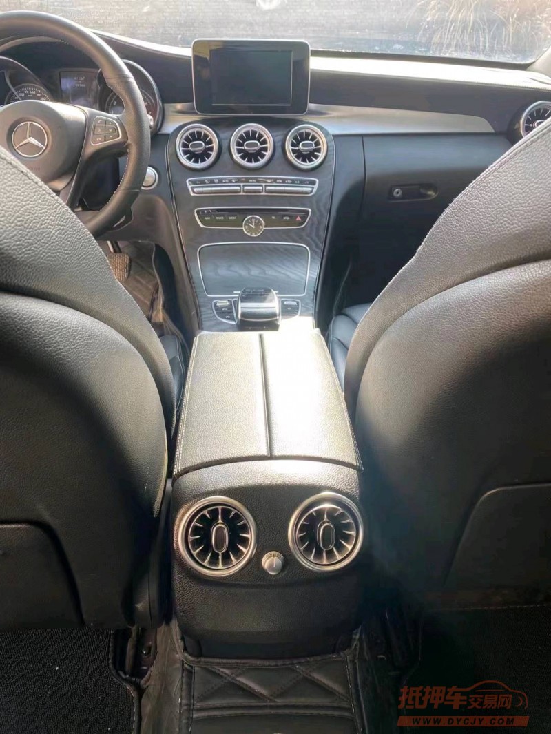 宜昌18年奔驰C6