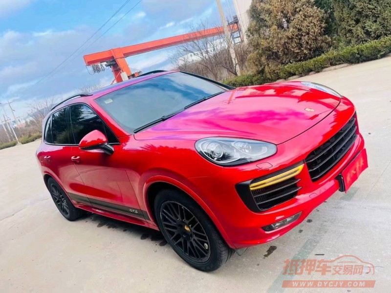 济南17年保时捷卡宴2