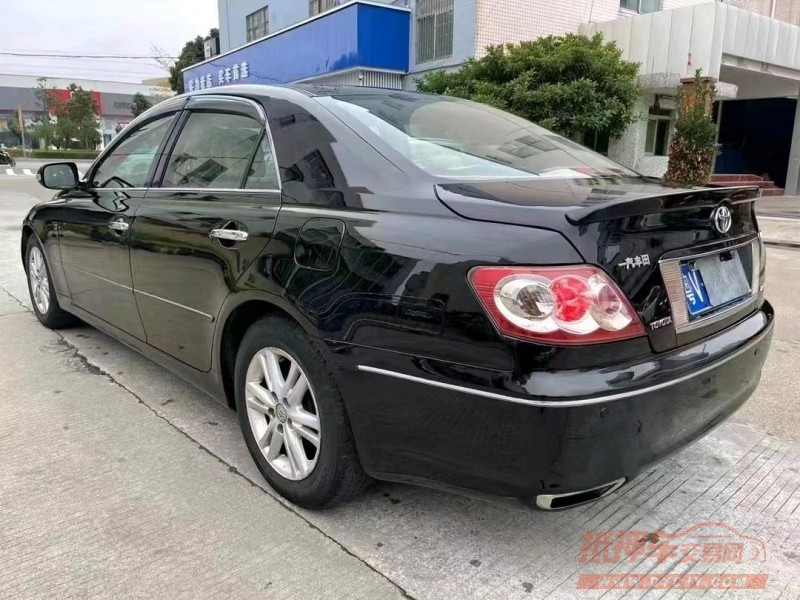 中山08年丰田锐志4