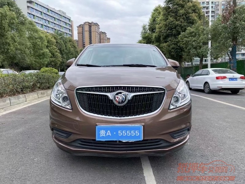 成都19年别克GL82