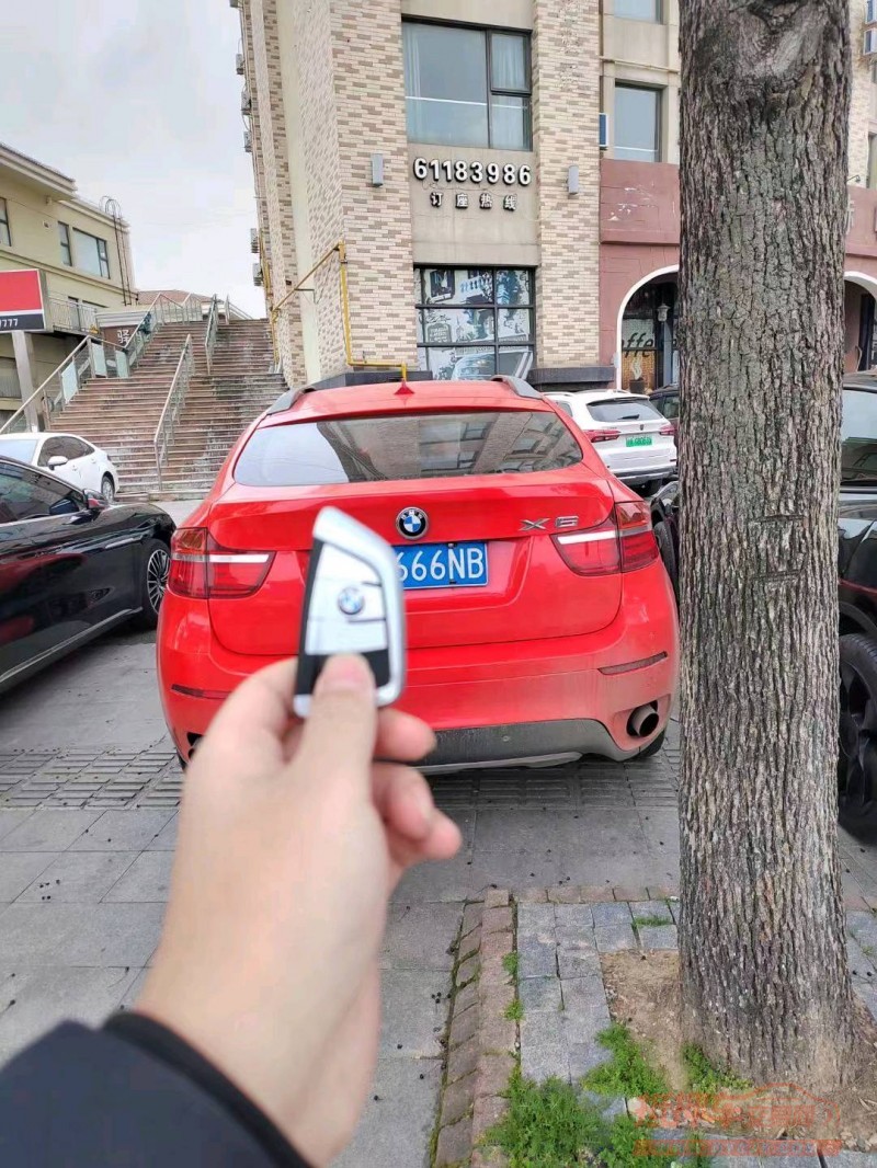 济南13年宝马X69