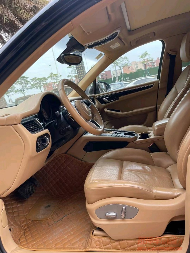 佛山15年保时捷Macan6