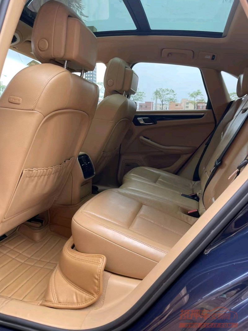 佛山15年保时捷Macan8