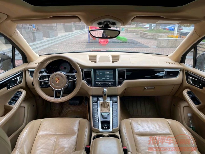 佛山15年保时捷Macan7