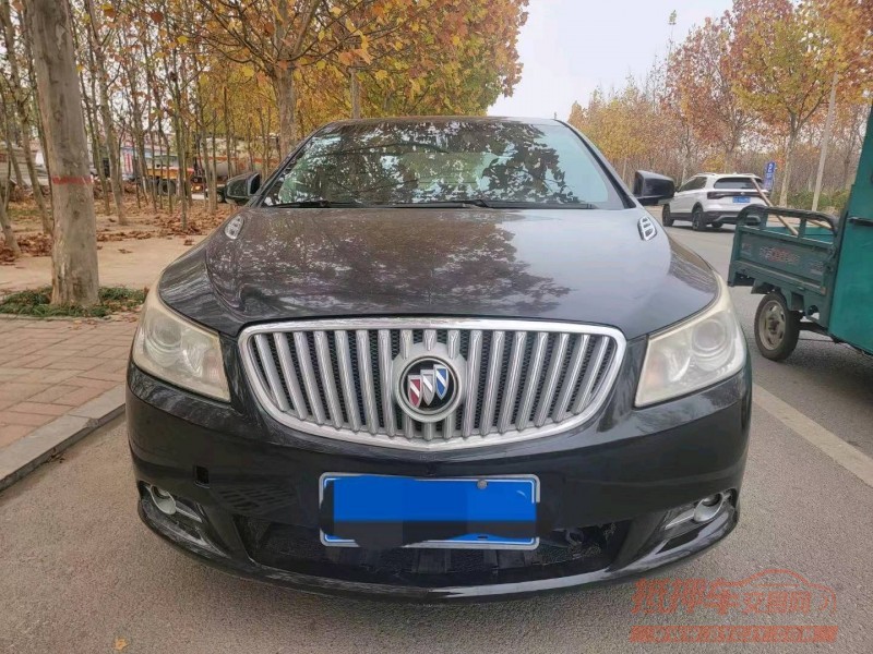 枣庄10年别克君越1