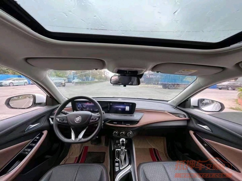 珠海22年别克威朗5
