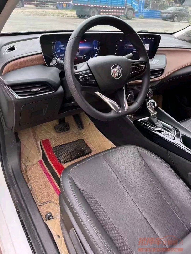 珠海22年别克威朗7
