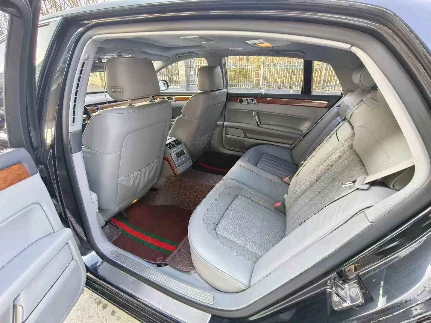 保定11年大众辉腾8