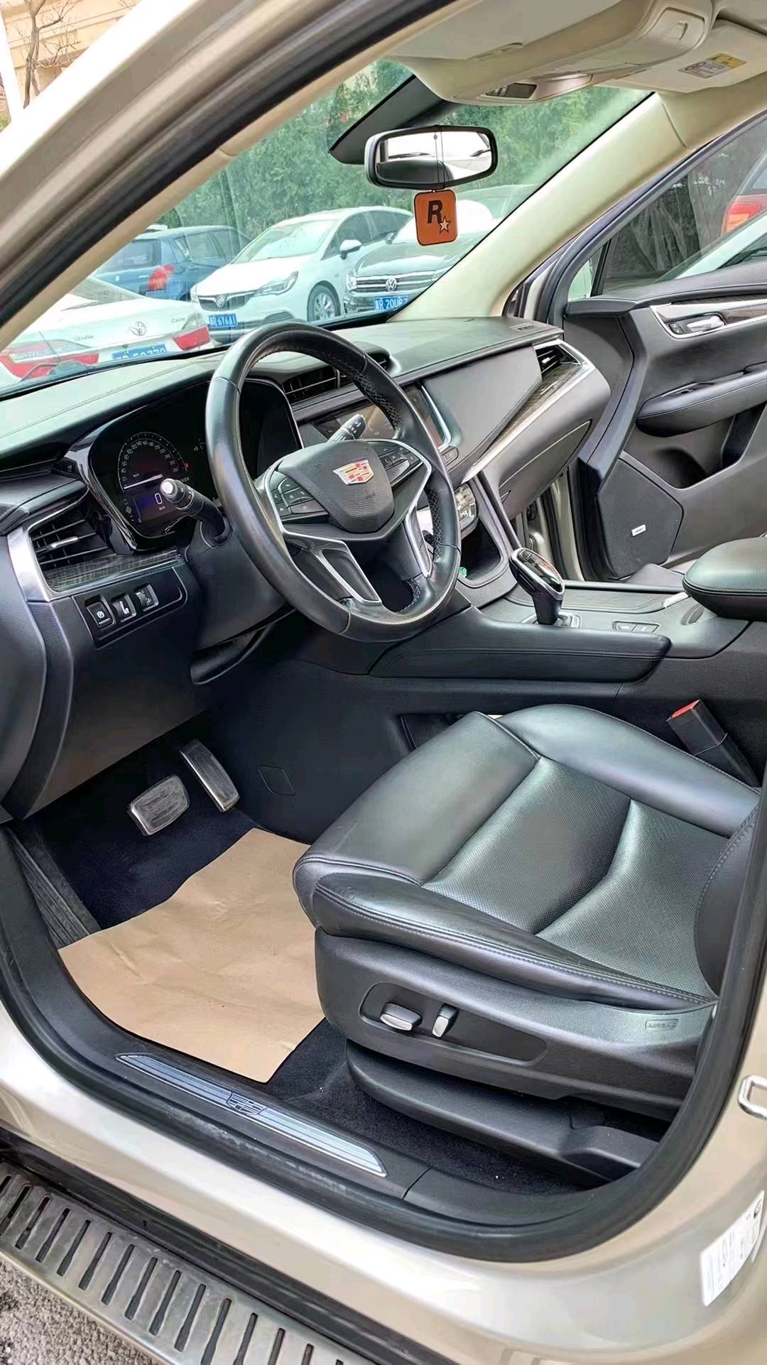 廊坊16年凯迪拉克XT56