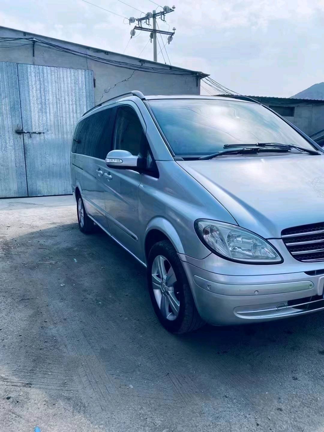 保定10年奔驰唯雅诺2