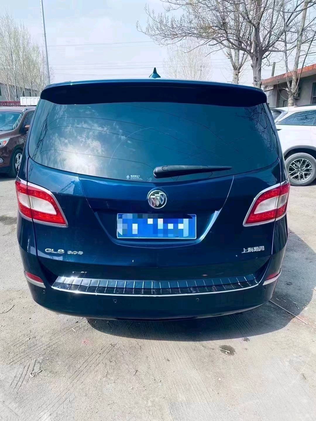 保定16年别克GL87