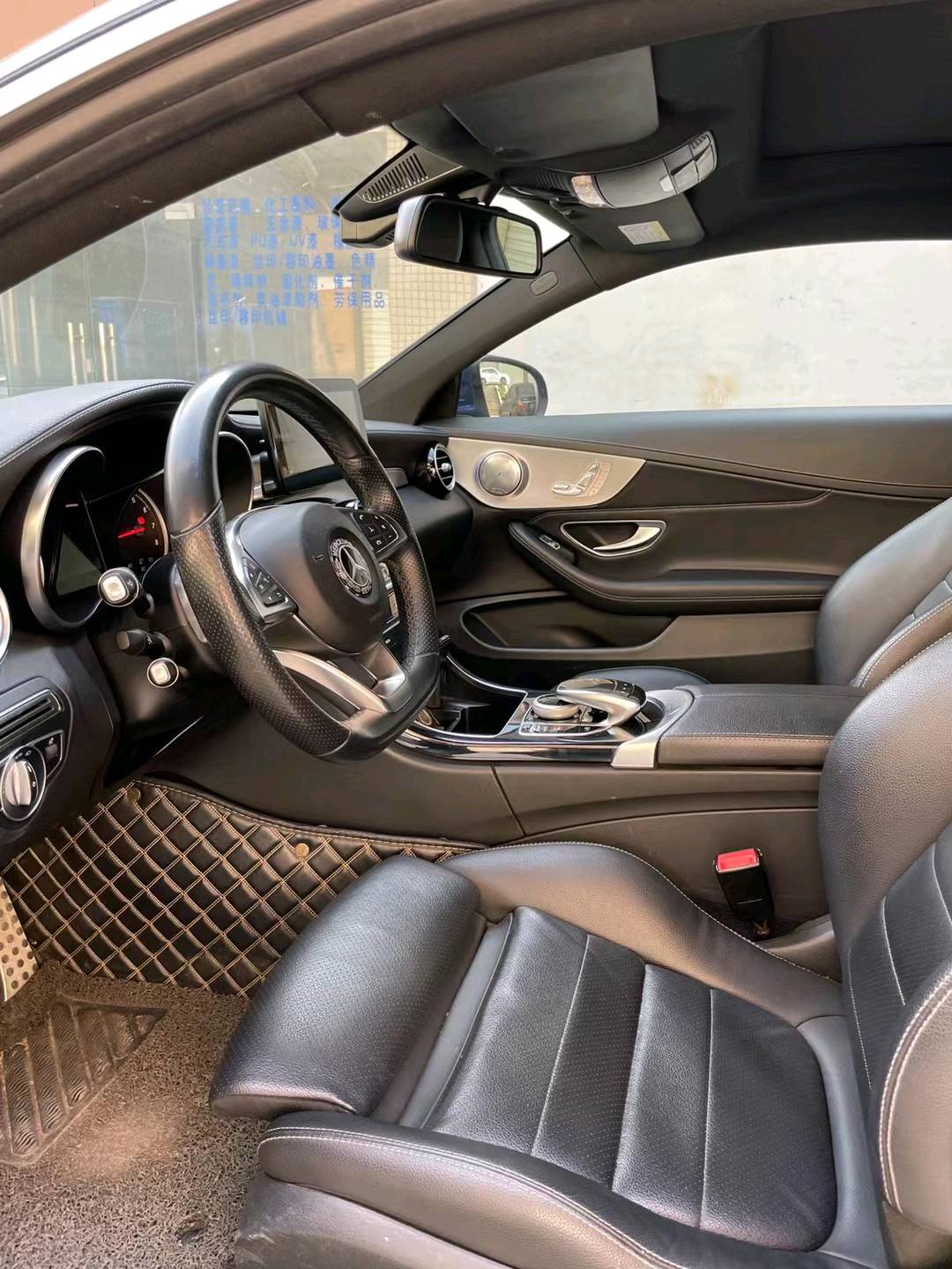 广州18年奔驰C4