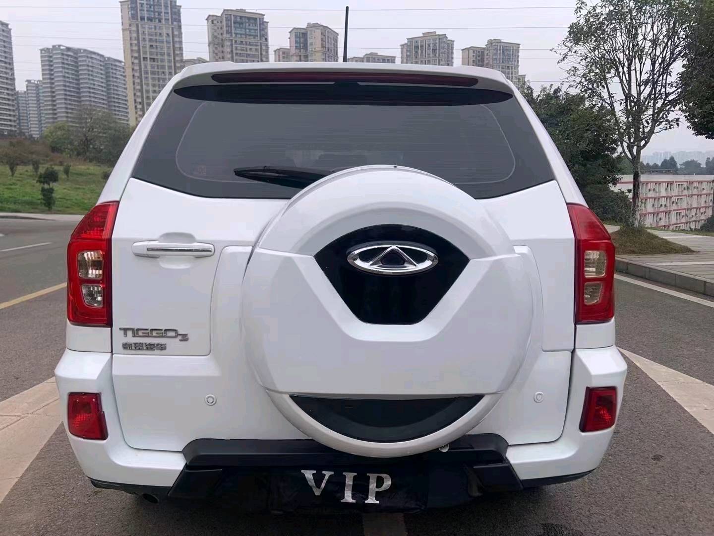 成都16年奇瑞瑞虎38