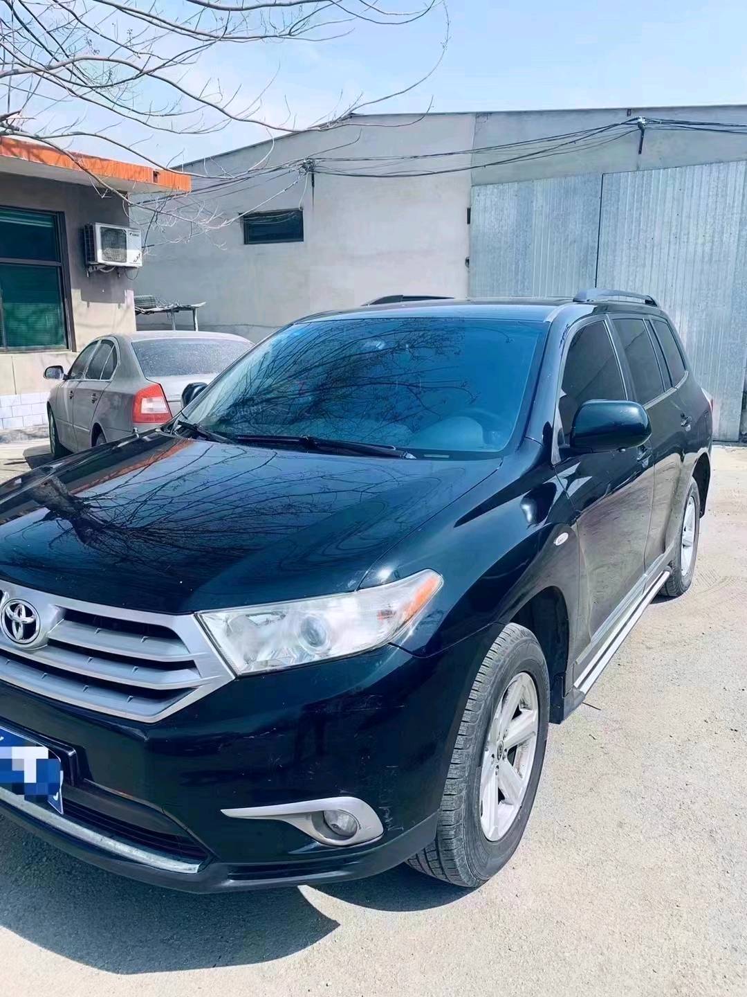 保定14年丰田汉兰达3