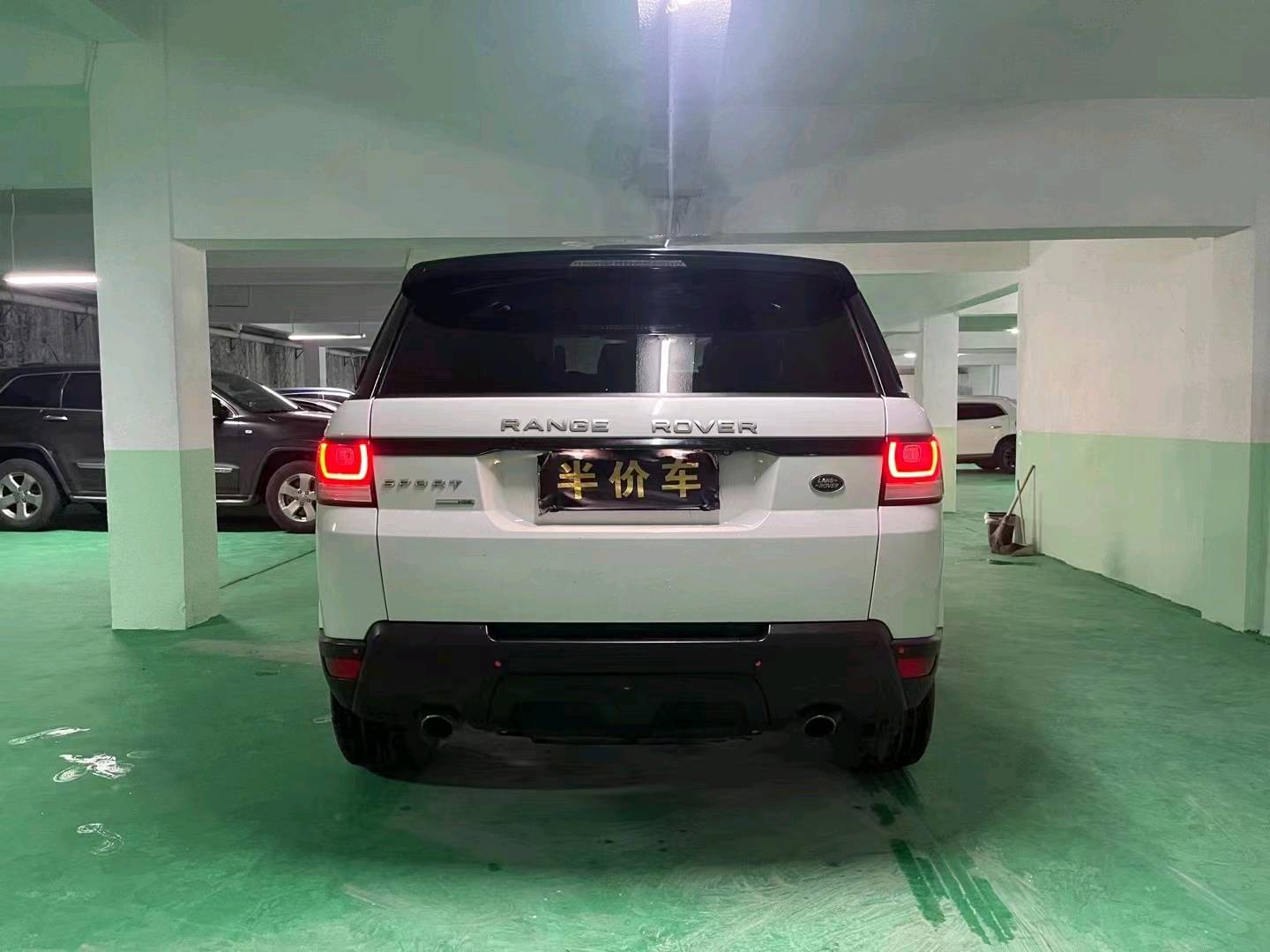 重庆15年路虎揽胜运动8