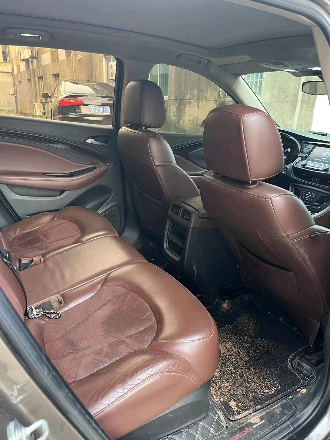 邢台16年别克昂科威4