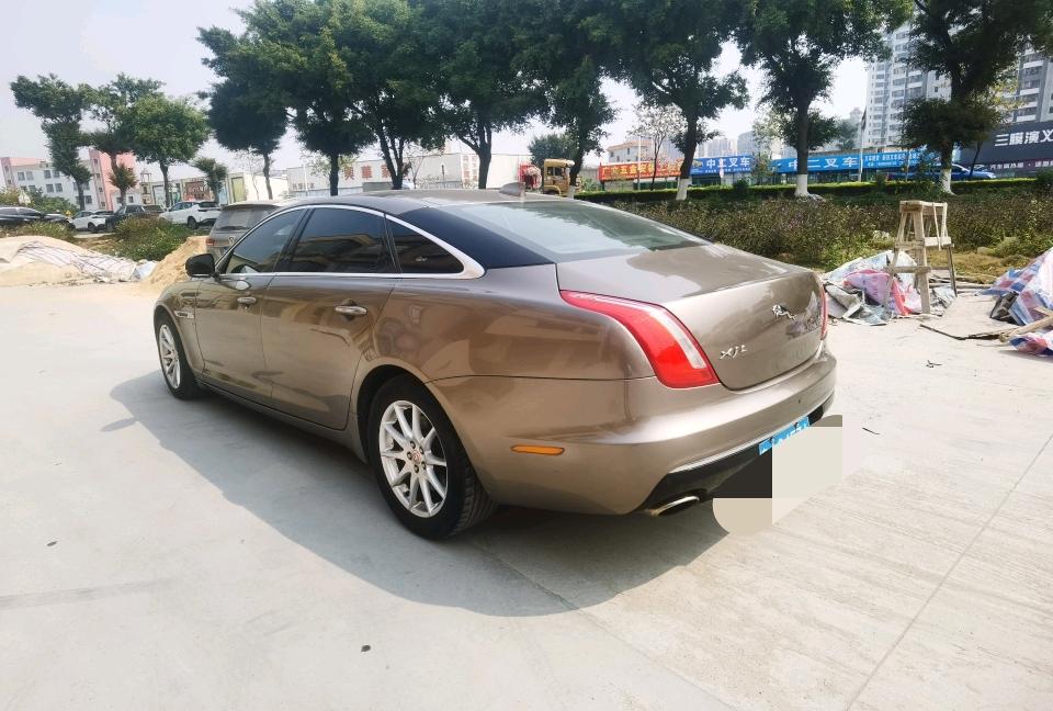 中山16年捷豹XJL7