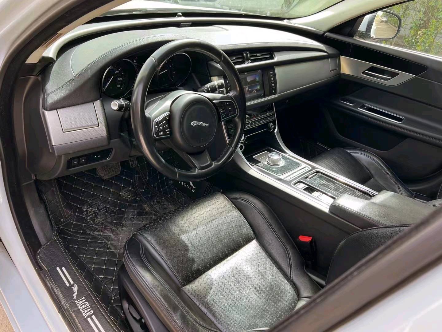 济南16年捷豹XF6