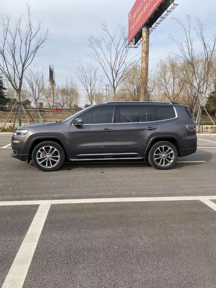 徐州19年Jeep指挥官3