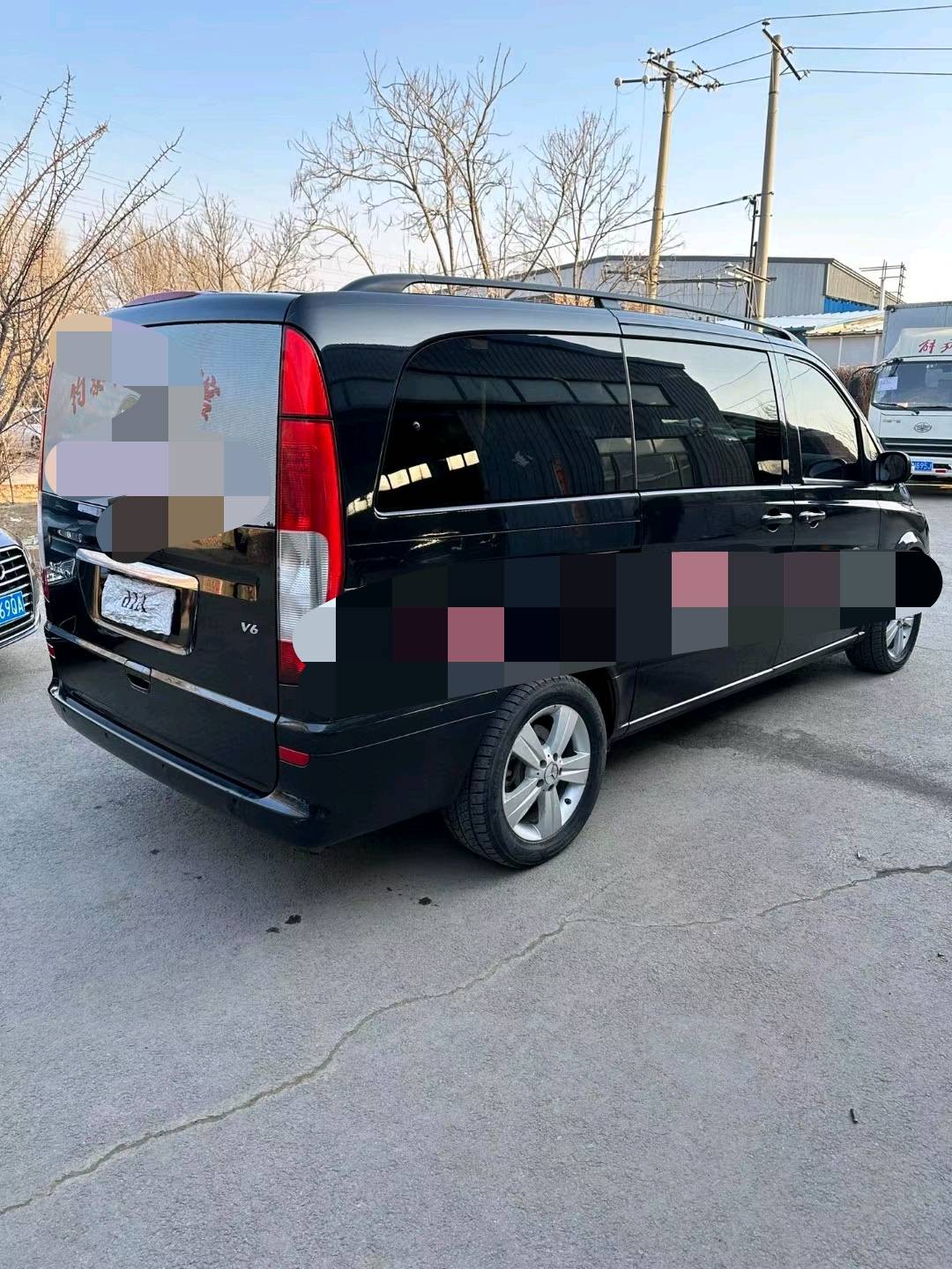 沈阳10年奔驰唯雅诺4