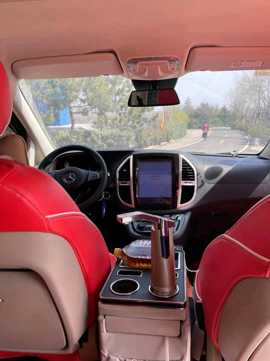 青岛17年奔驰威霆5