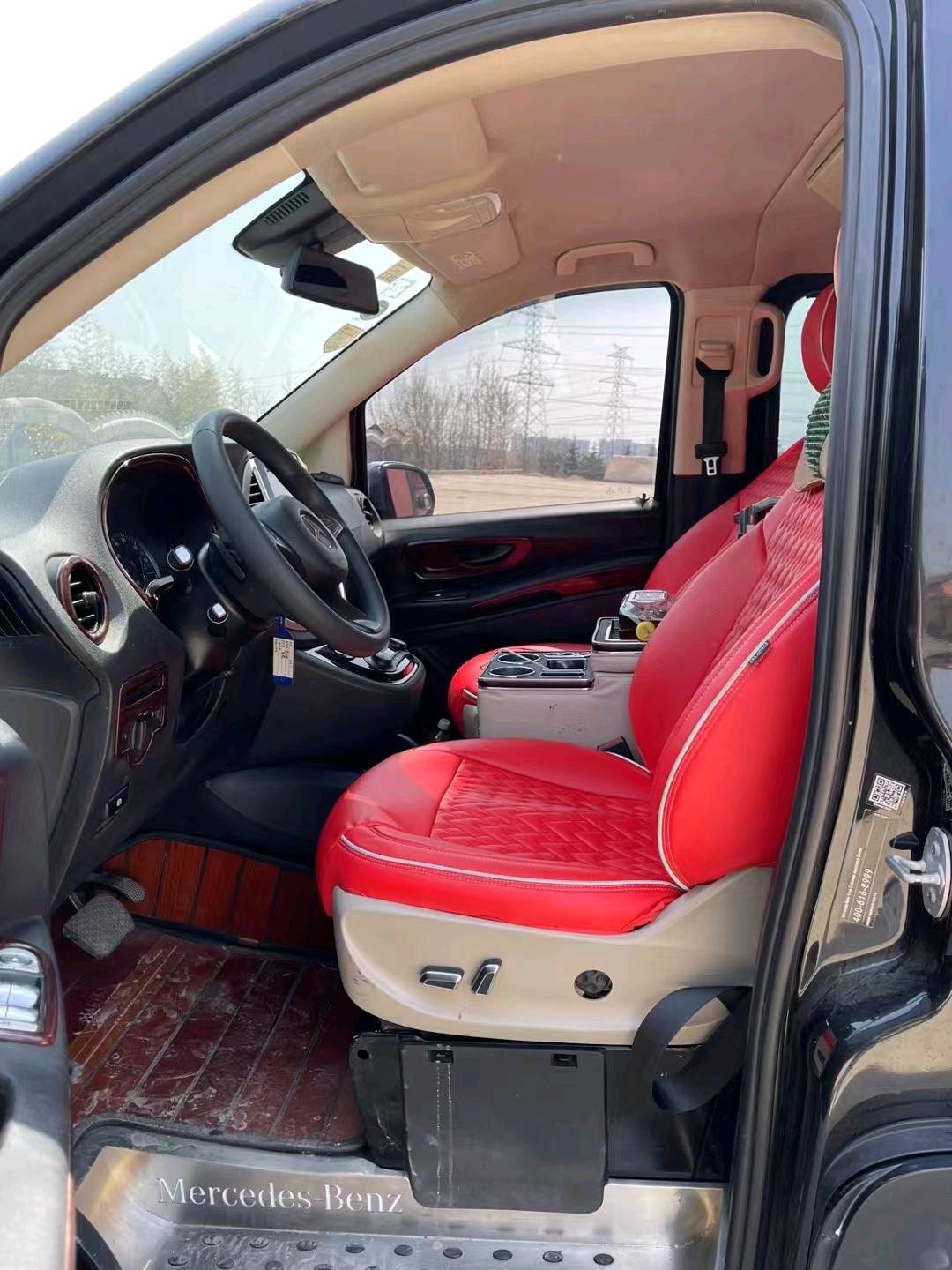 青岛17年奔驰威霆8