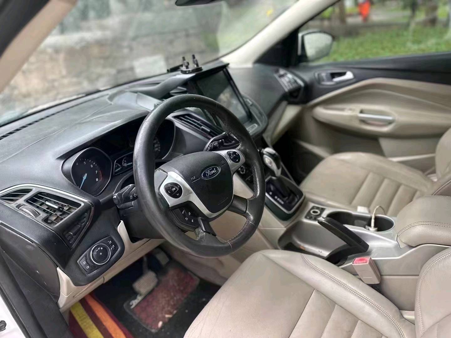 汕头14年福特翼虎6