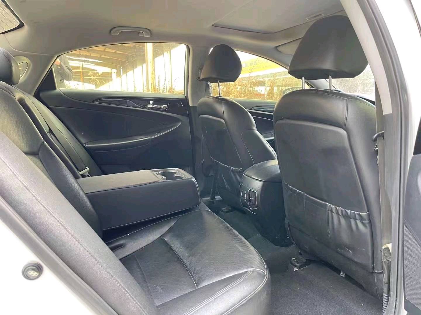 济宁15年现代索纳塔八4