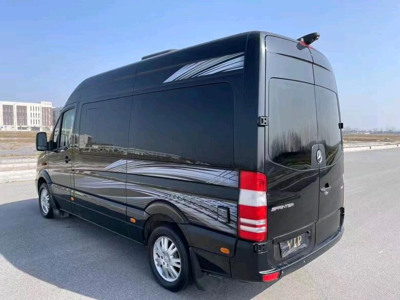 盐城15年奔驰斯宾特8