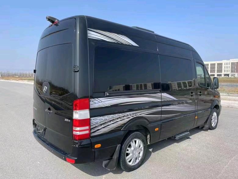 盐城15年奔驰斯宾特9