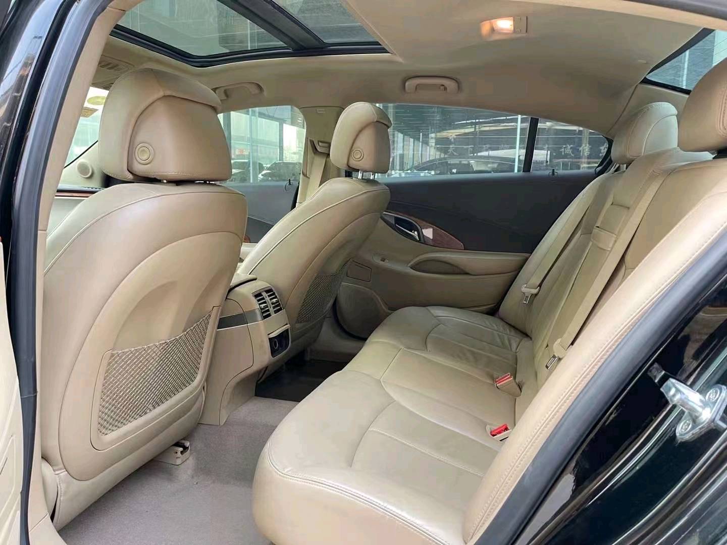 济宁13年别克君越6