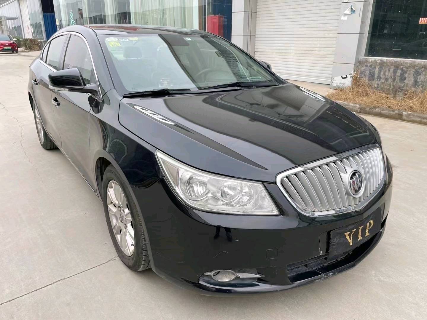 济宁11年别克君越3