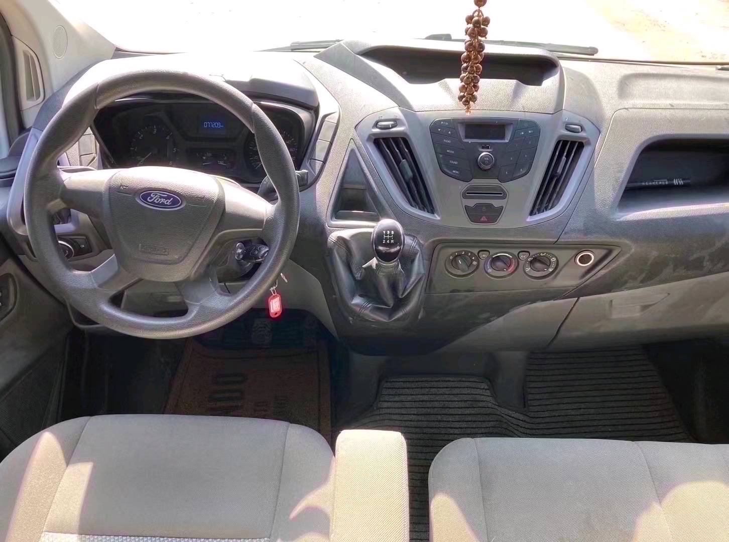 青岛17年福特全顺5