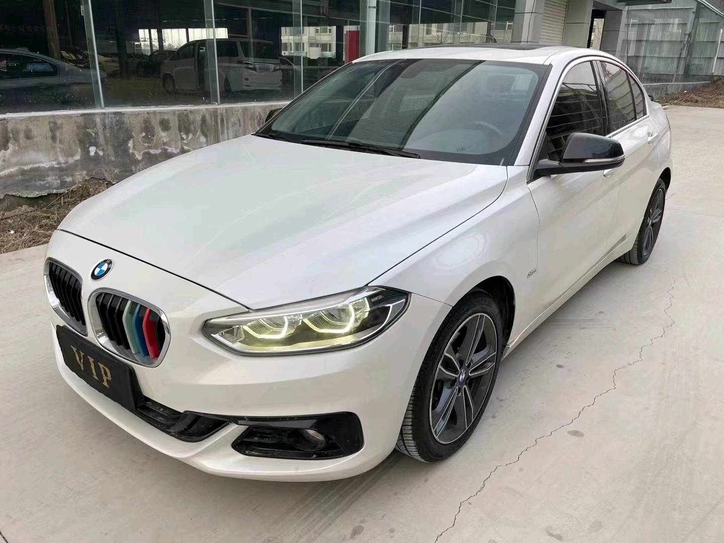 济宁18年宝马2系旅行车2