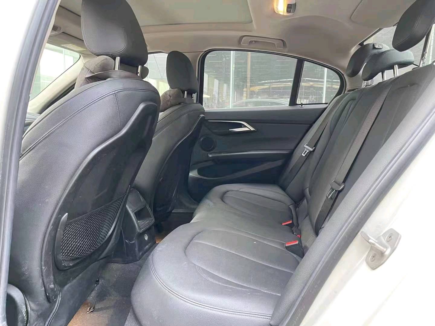 济宁18年宝马2系旅行车4