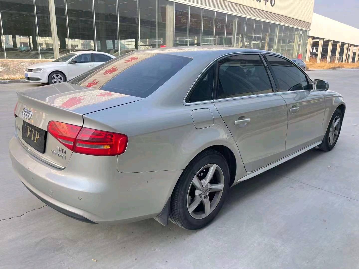 济宁15年奥迪A4L8