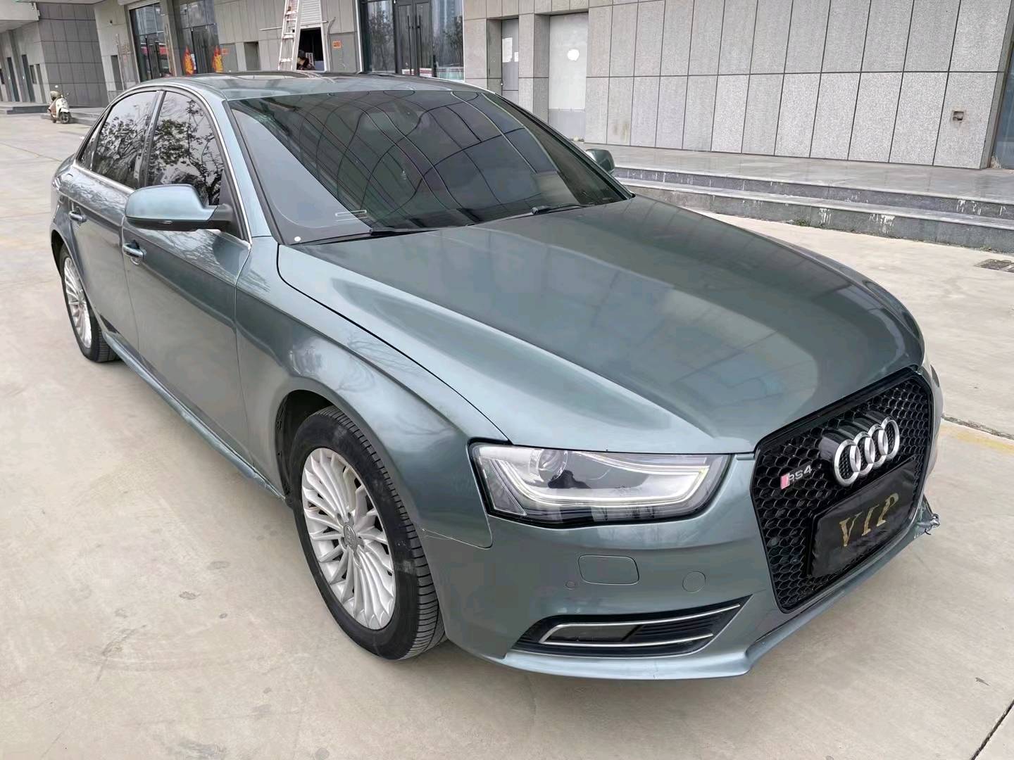 济宁14年奥迪A4L2