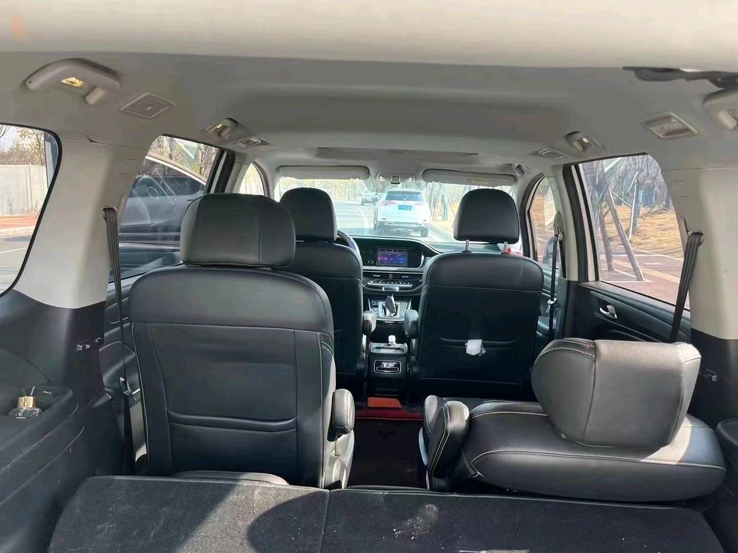 成都21年传祺M64