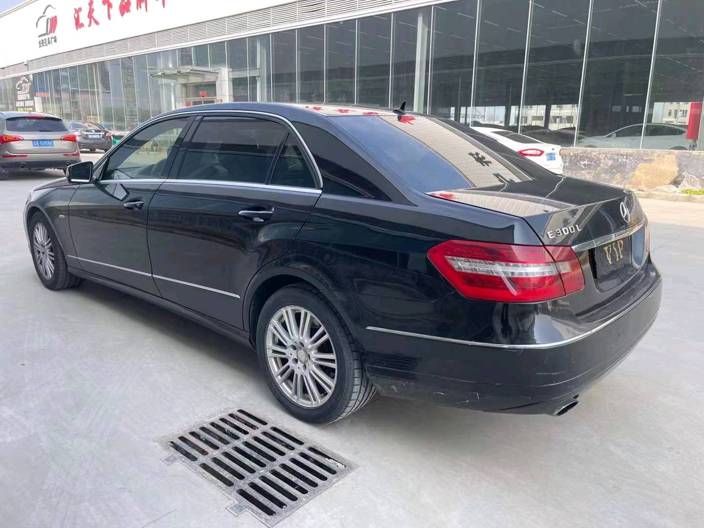 济宁12年奔驰E7
