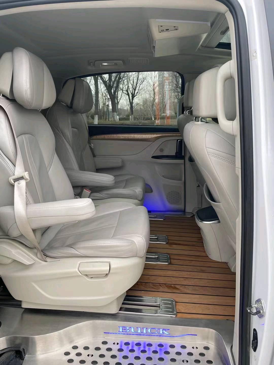 徐州17年别克GL85