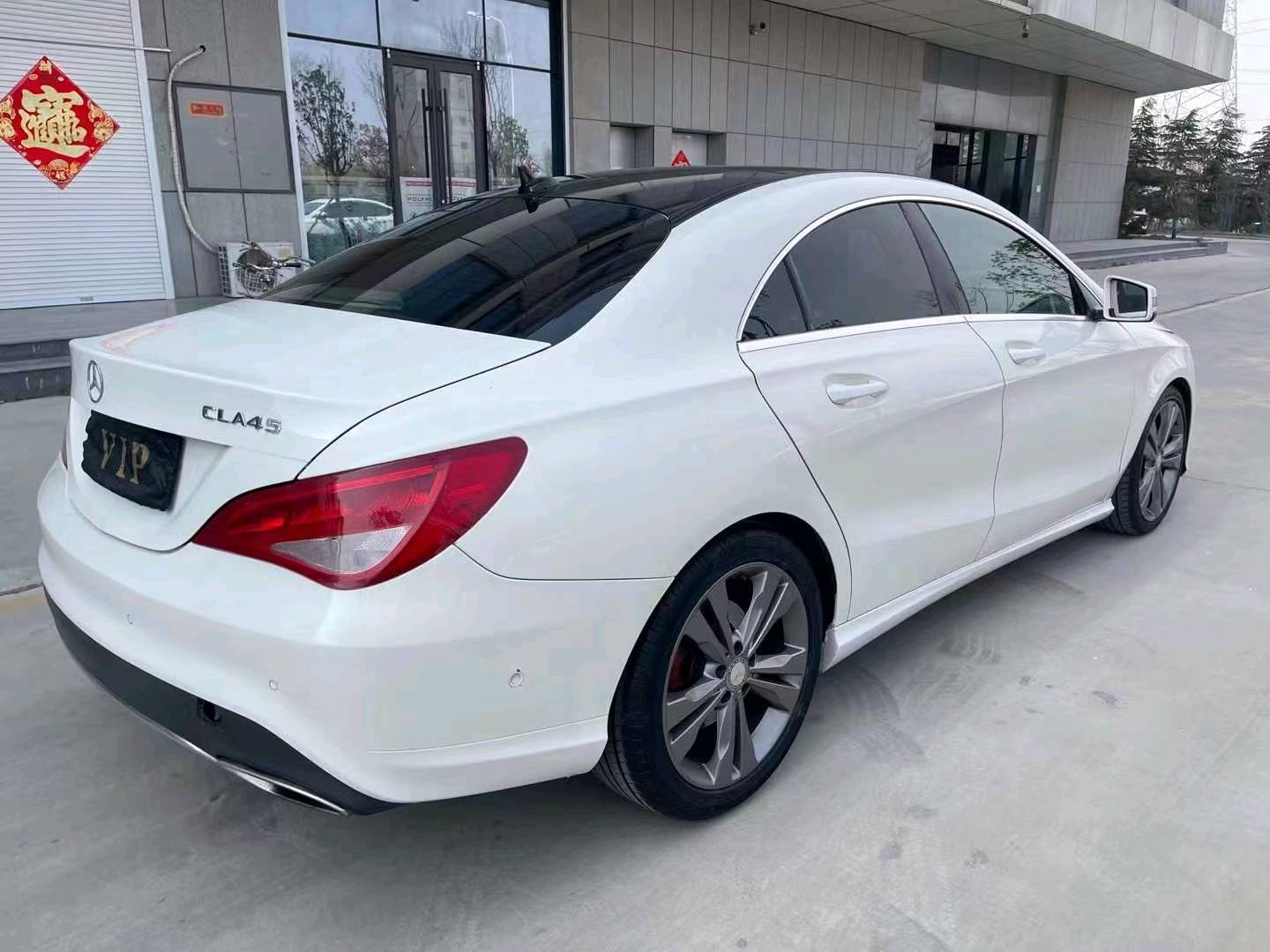 济宁17年奔驰CLA8