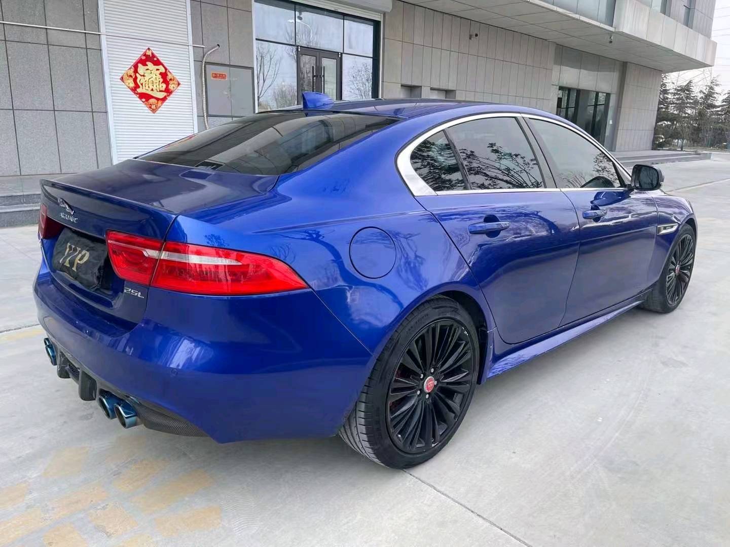 济宁17年捷豹XE8