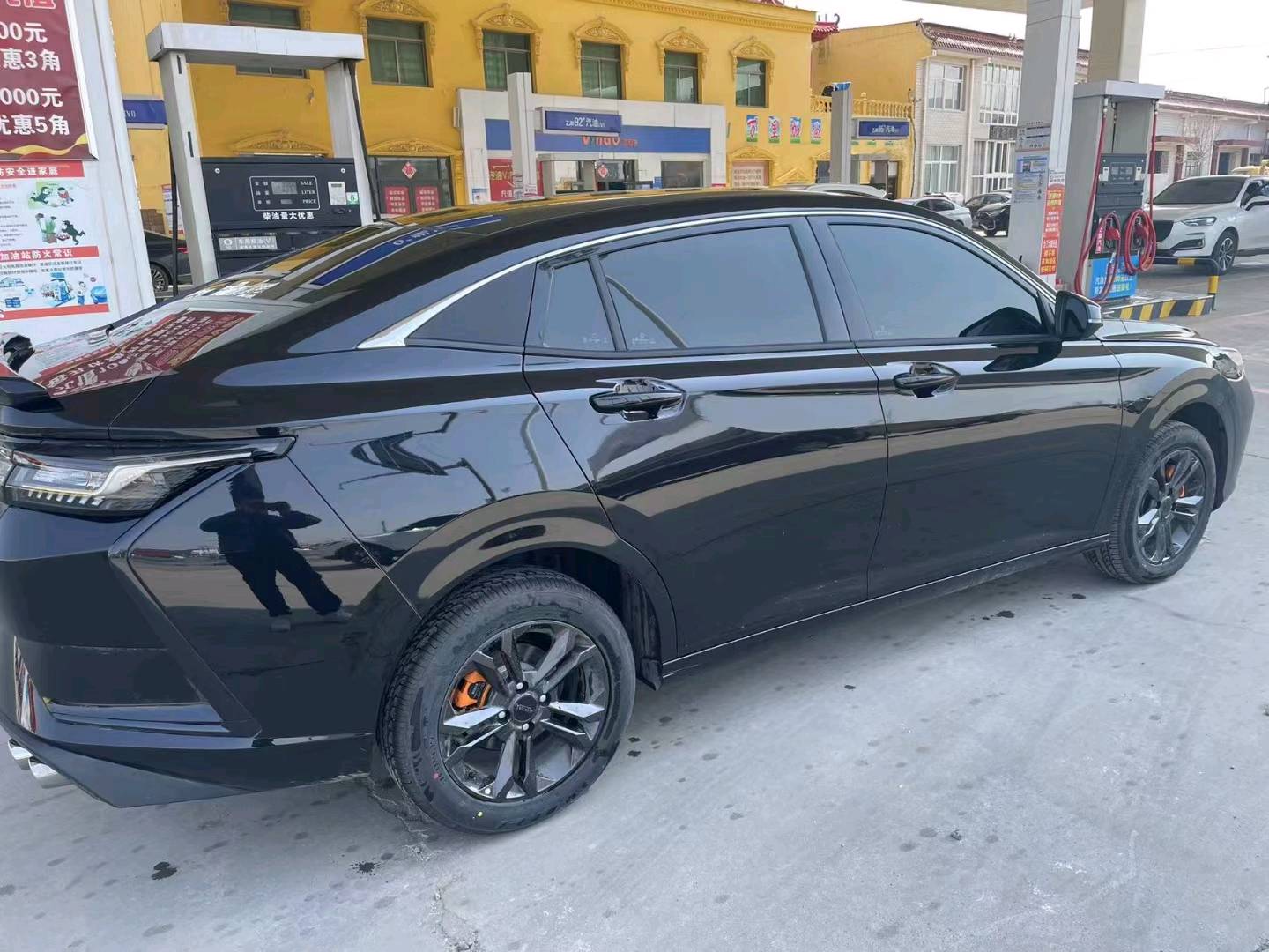 保定23年东风奕炫5