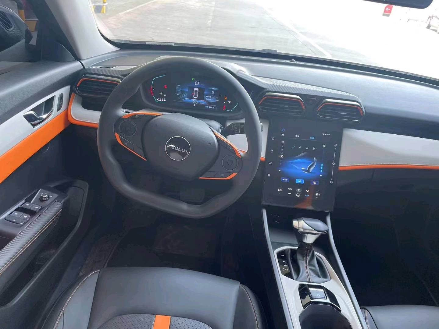 保定23年东风奕炫7