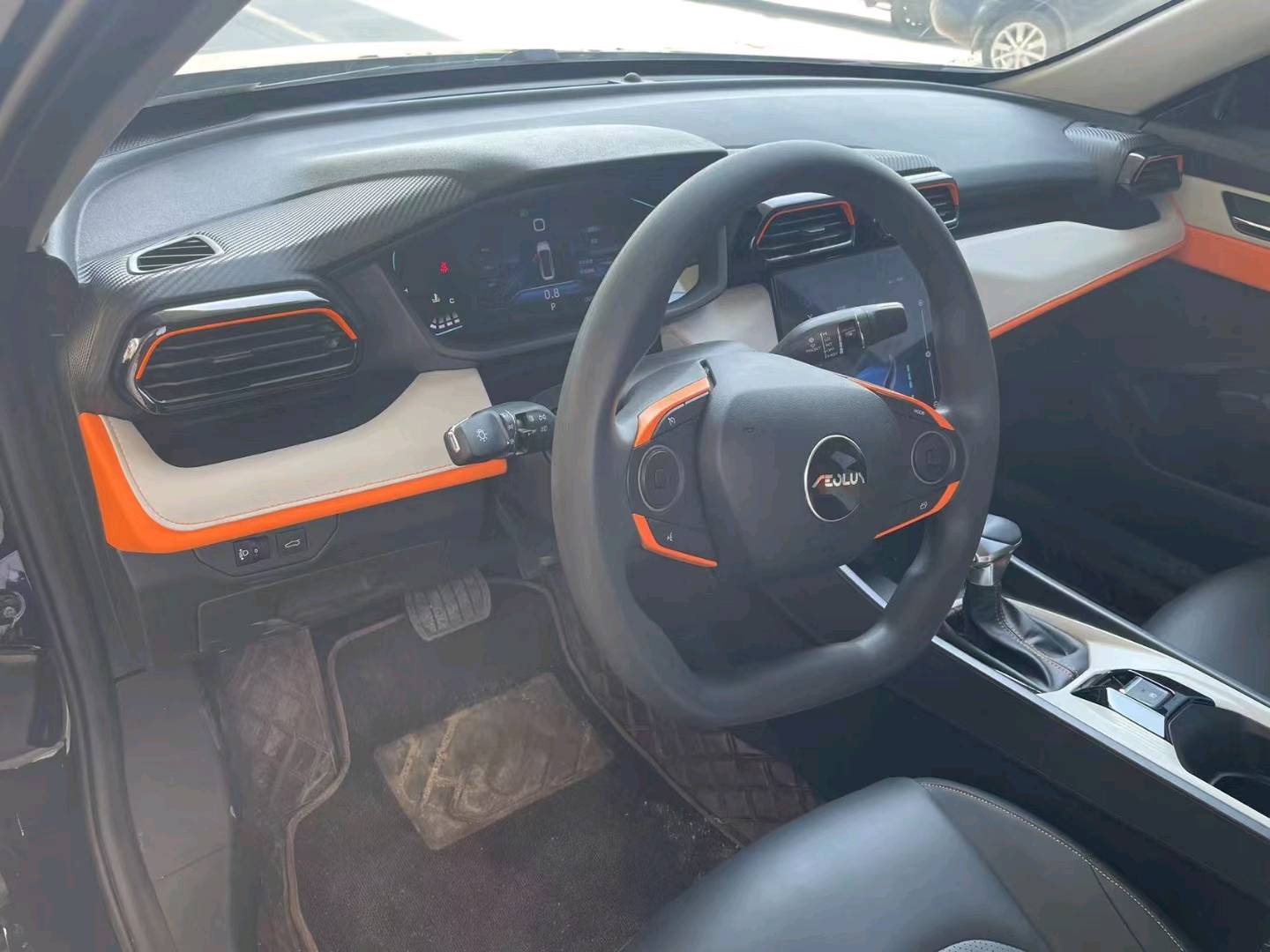 保定23年东风奕炫6