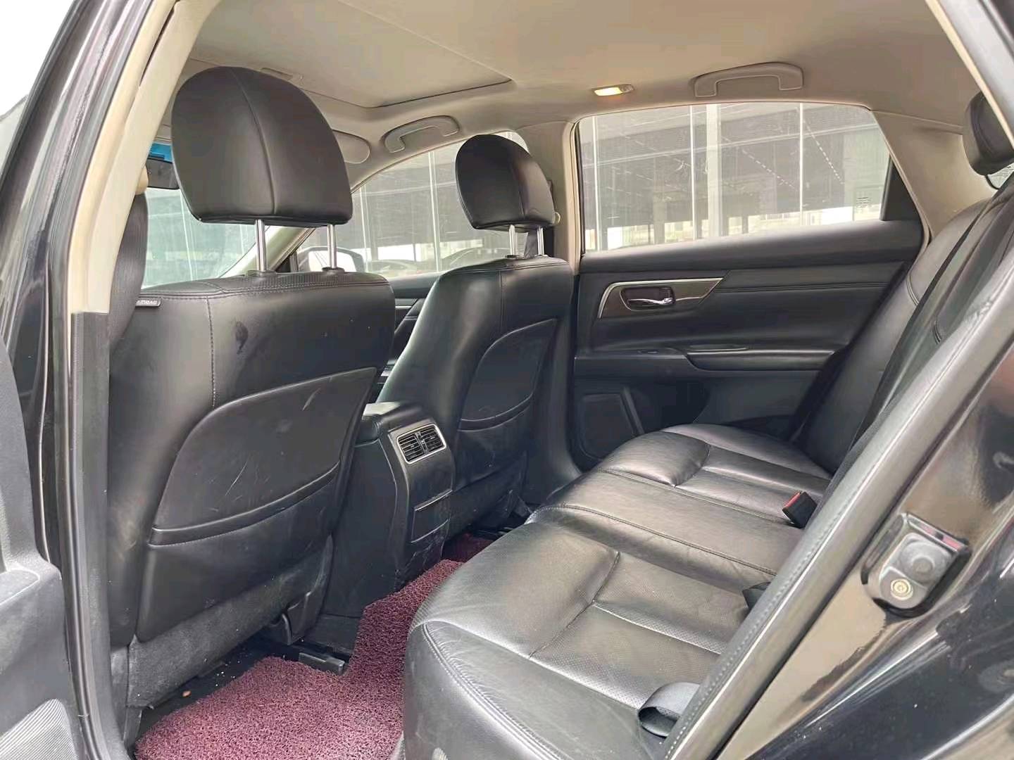 济宁13年日产天籁4