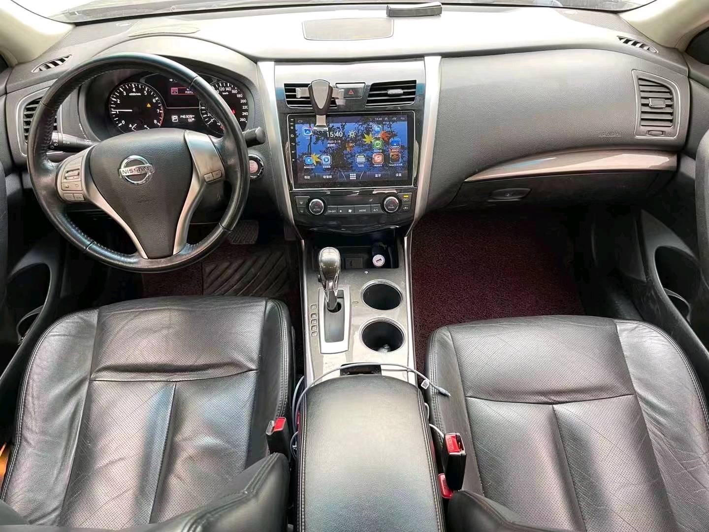 济宁13年日产天籁5